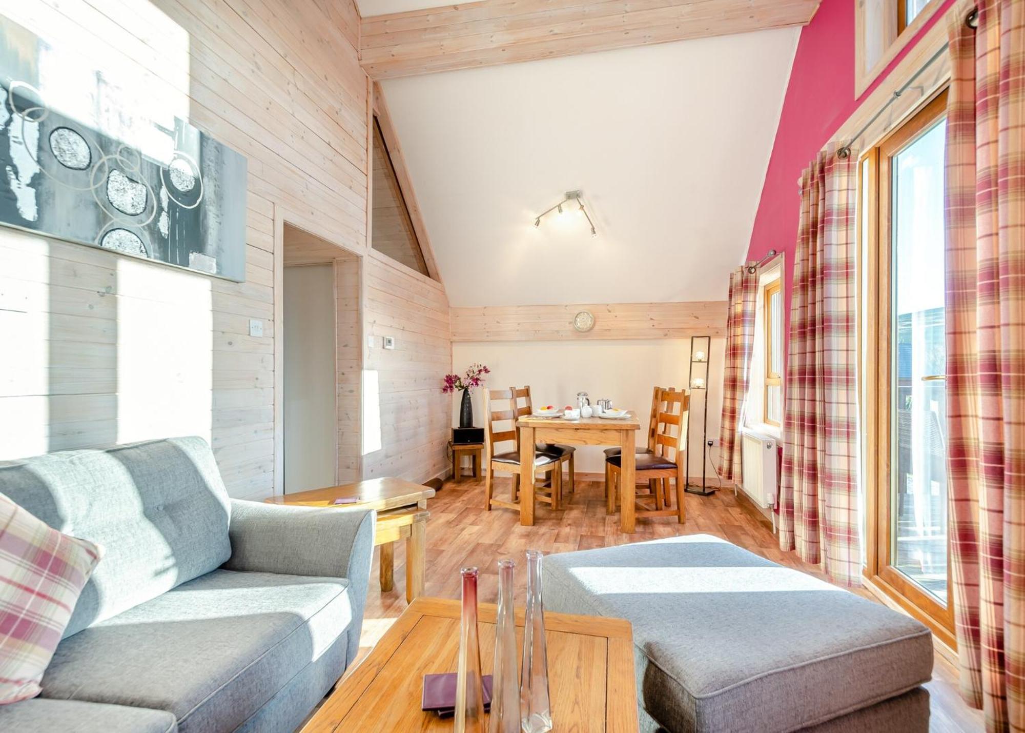 Nunland Hillside Lodges Holywood  Ngoại thất bức ảnh